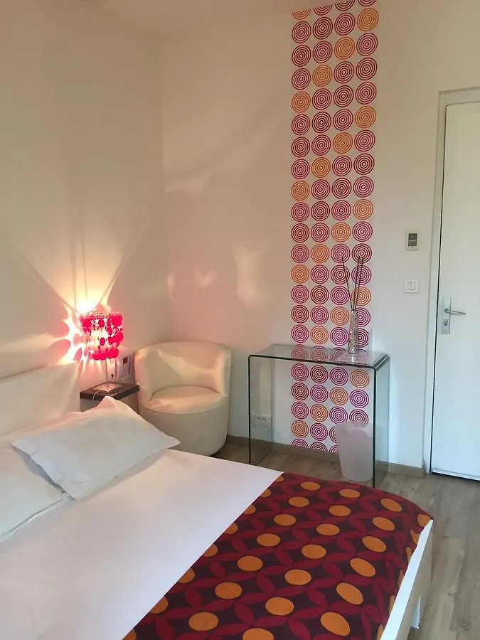 B11hotel Nice 3*,